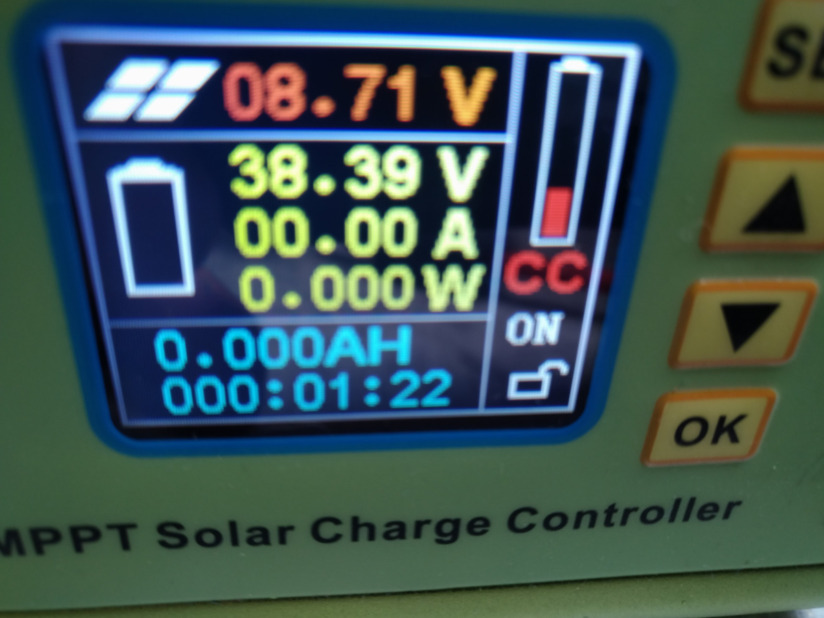 Zweimal_50_Watt_Solarpanel_seriell_trueber_Novembertag_5